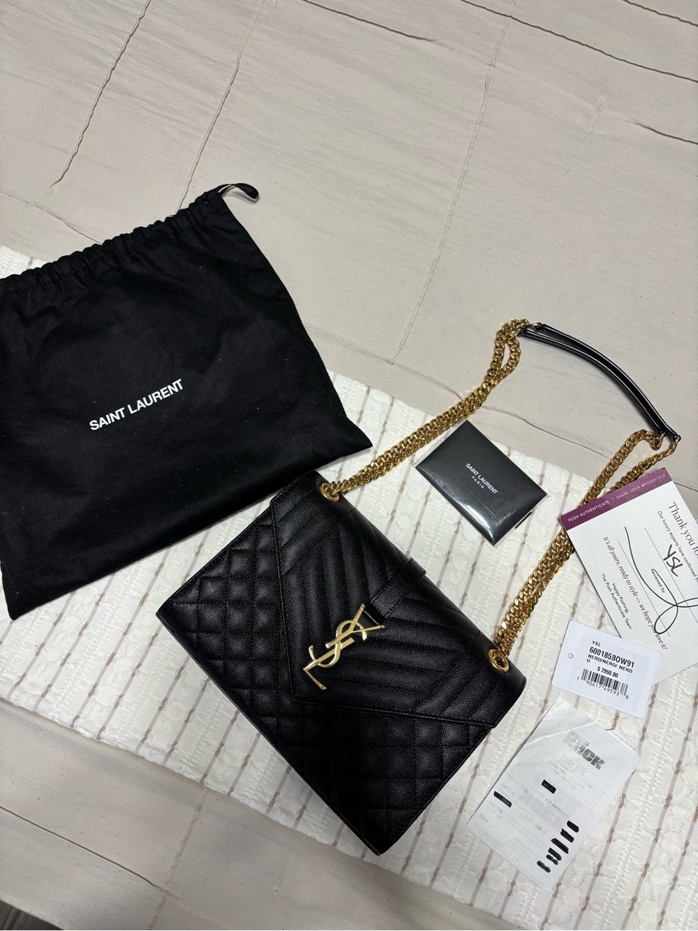 Like NEW YSL Medium Envelope Quilted Flap Bag In Black - Picture 3 of 16